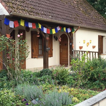 Un Coin De Foret Courmas Exterior photo