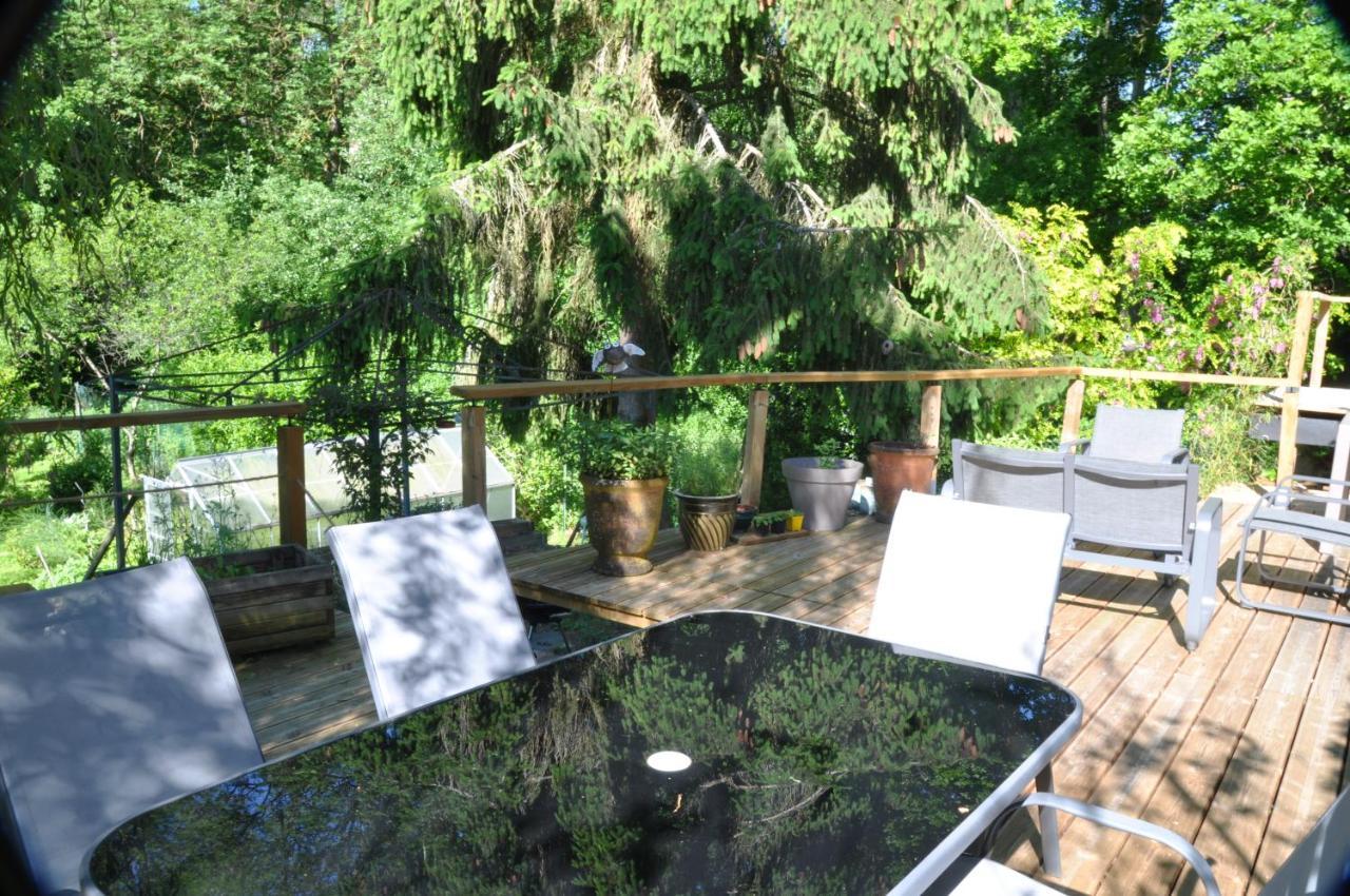 Un Coin De Foret Courmas Exterior photo
